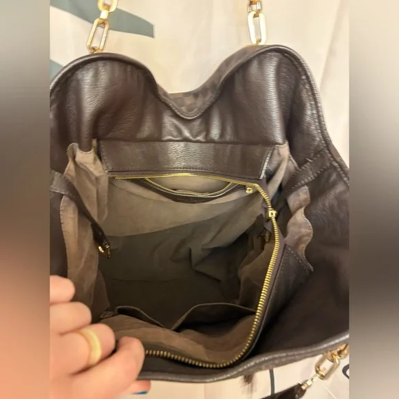 Louis Vuitton Tote Bag - Picture 8 of 16